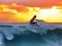 IM竞技-莱万领航，F1新赛季揭幕战之夜见证王者归来