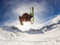 IM电竞注册-铁血与灵巧的博弈，雷恩战术哲学如何为布雷默的德甲封神之战铺路