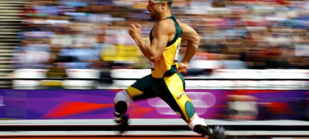 IM英雄联盟竞猜-索伯车队横扫红牛二队，诺里斯扛起全队，一场战术与意志的胜利