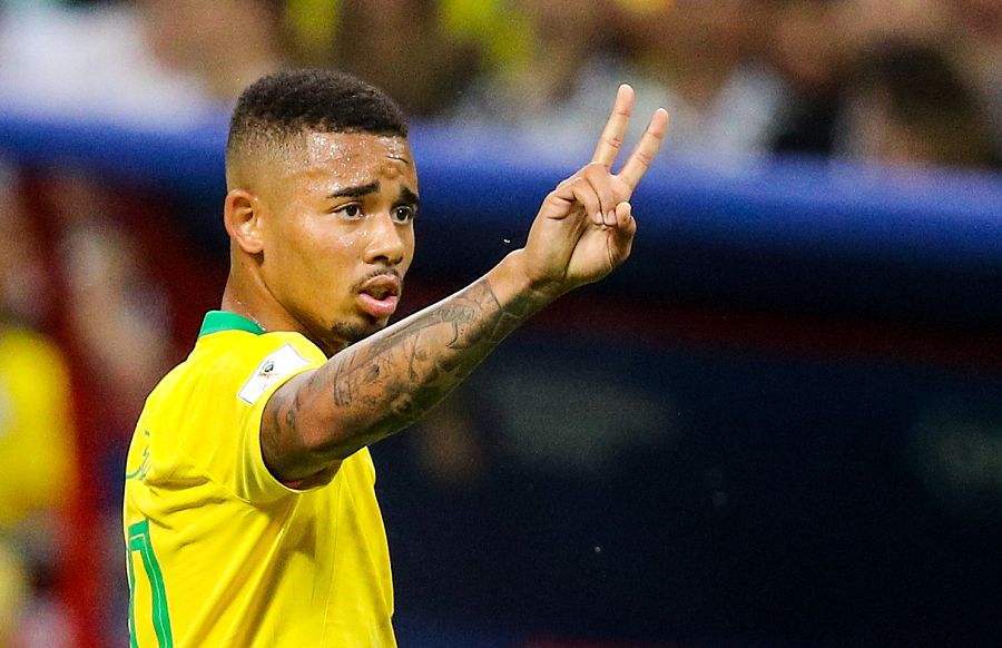 包含巴西女足中锋因家庭原因退出比赛，球队换血！的词条