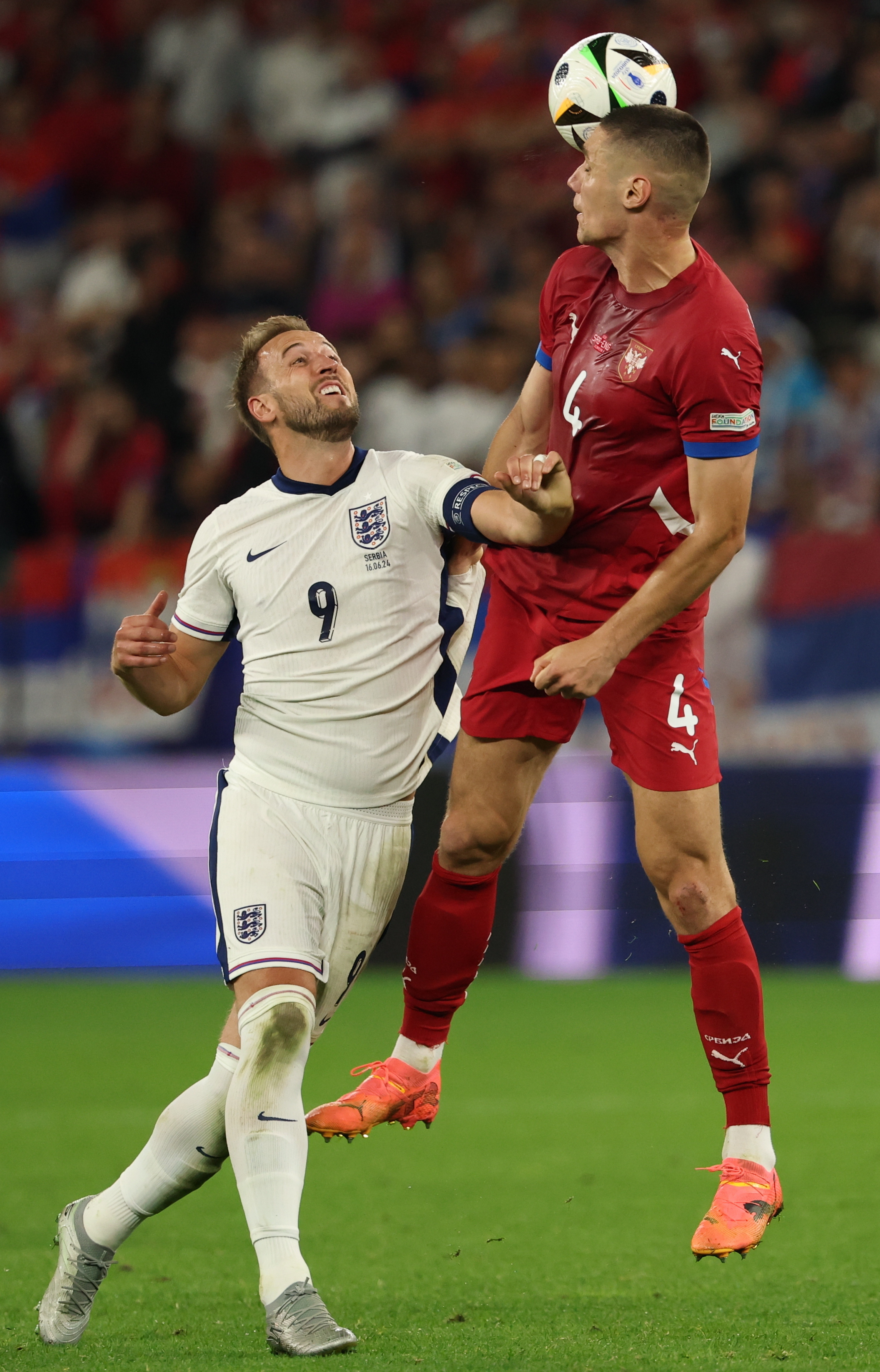 塞维利亚队在比赛中斩获胜利