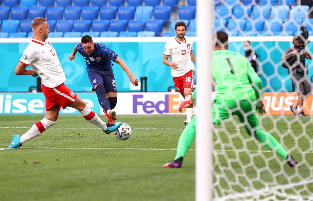 斯洛伐克困境中求胜，全力争取晋级的简单介绍