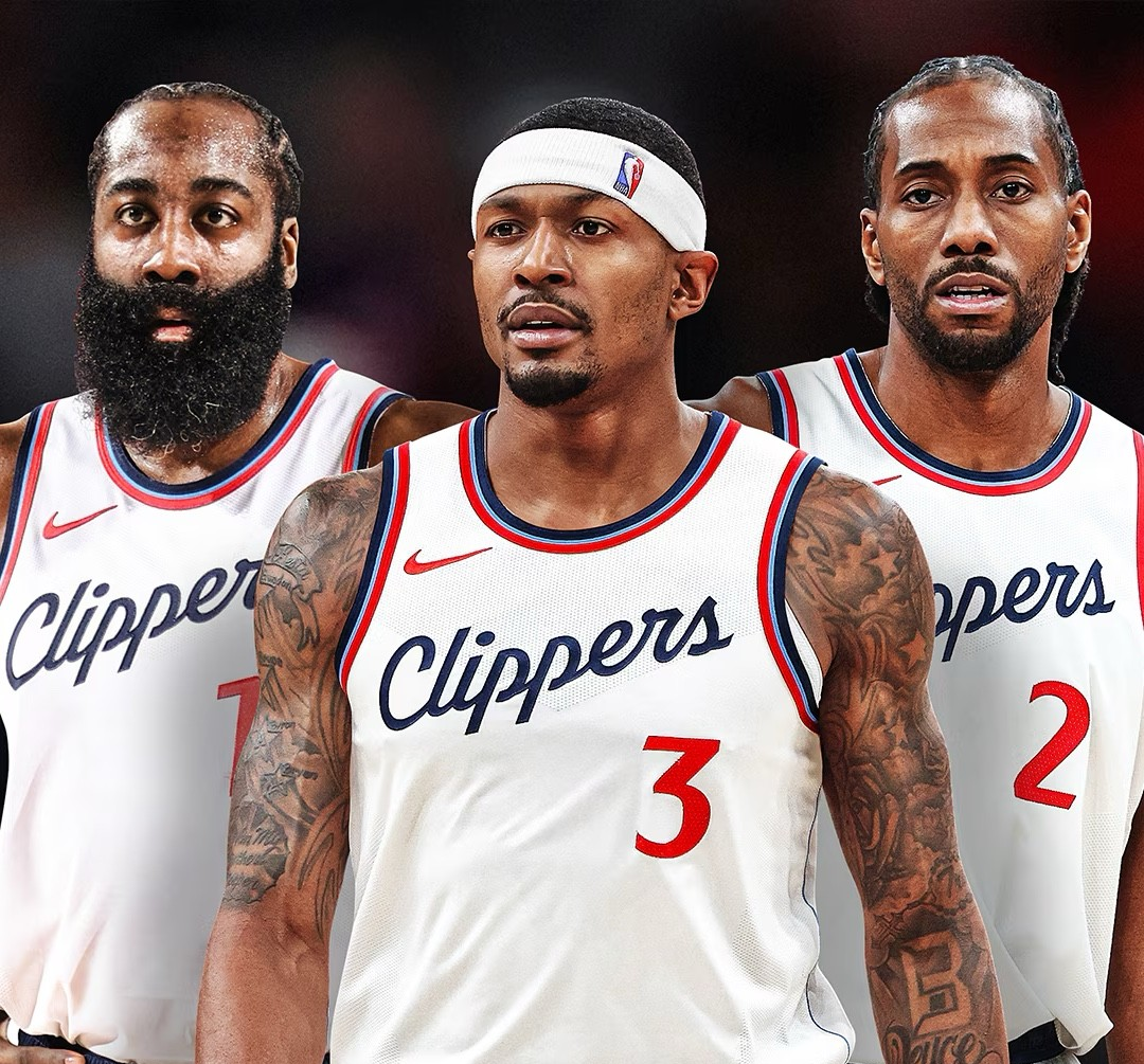 关于76人横扫湖人B队，乔治关键制胜的信息