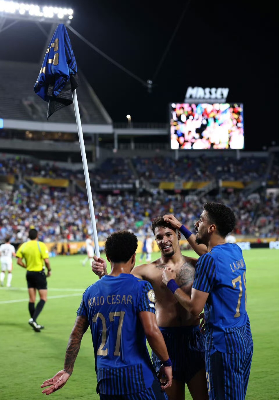 克罗地亚鏖战曼城，梅西打破历史纪录