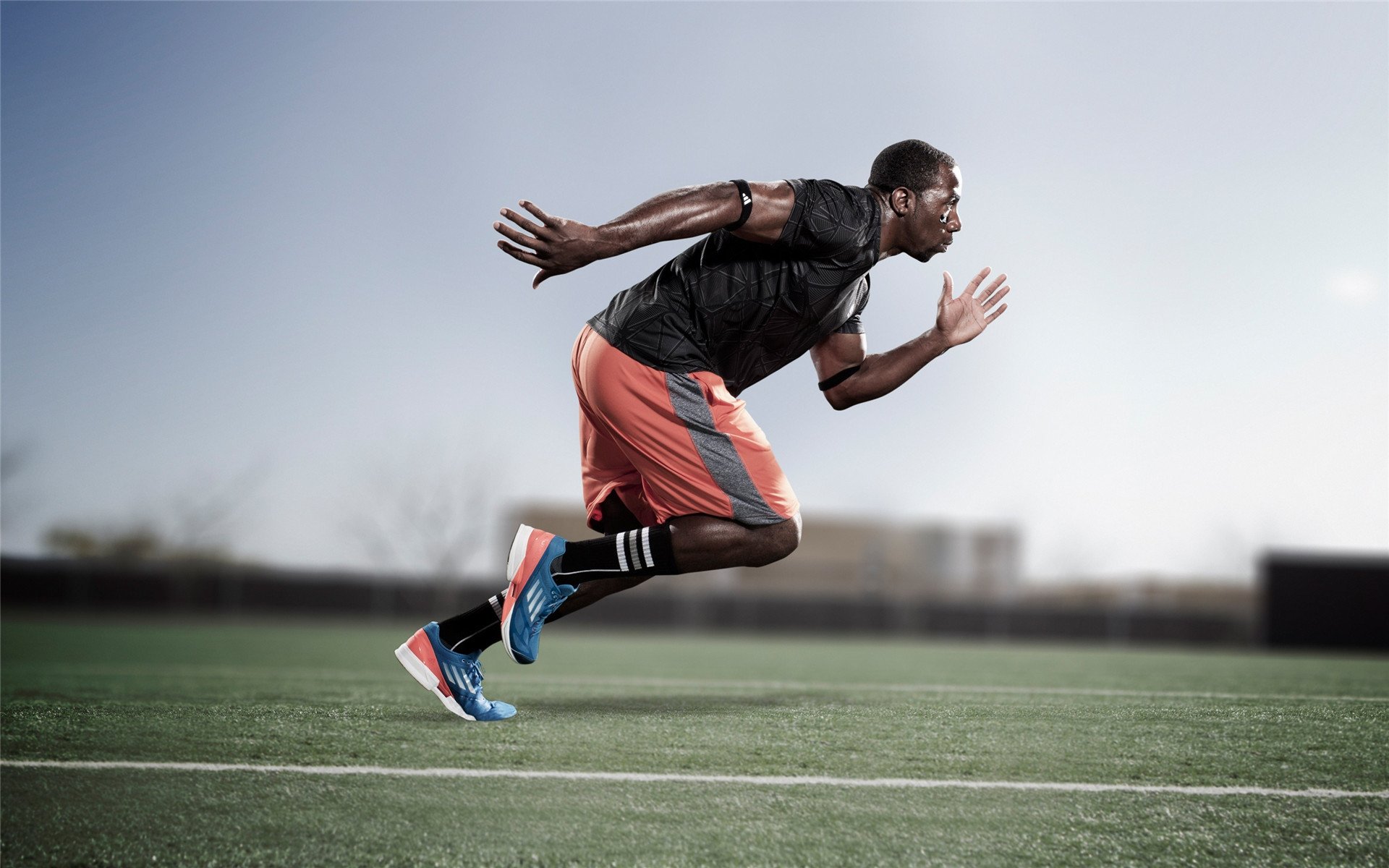 雷霆新王登基，哈登关键进球定乾坤，俄城稳稳拿下雄鹿
