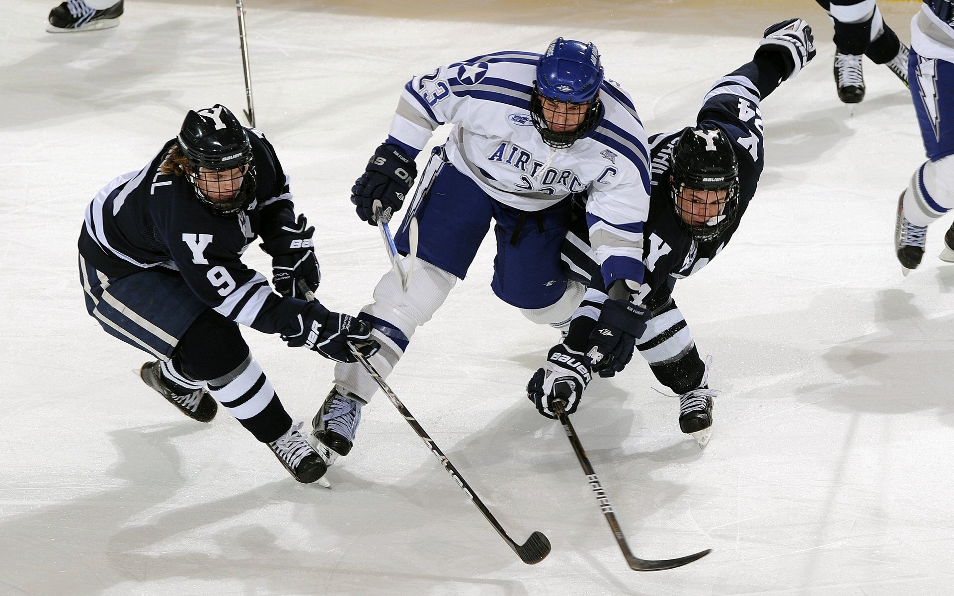 陈雨菲扛鼎，日本队险胜印尼队背后的团队博弈与个人英雄主义