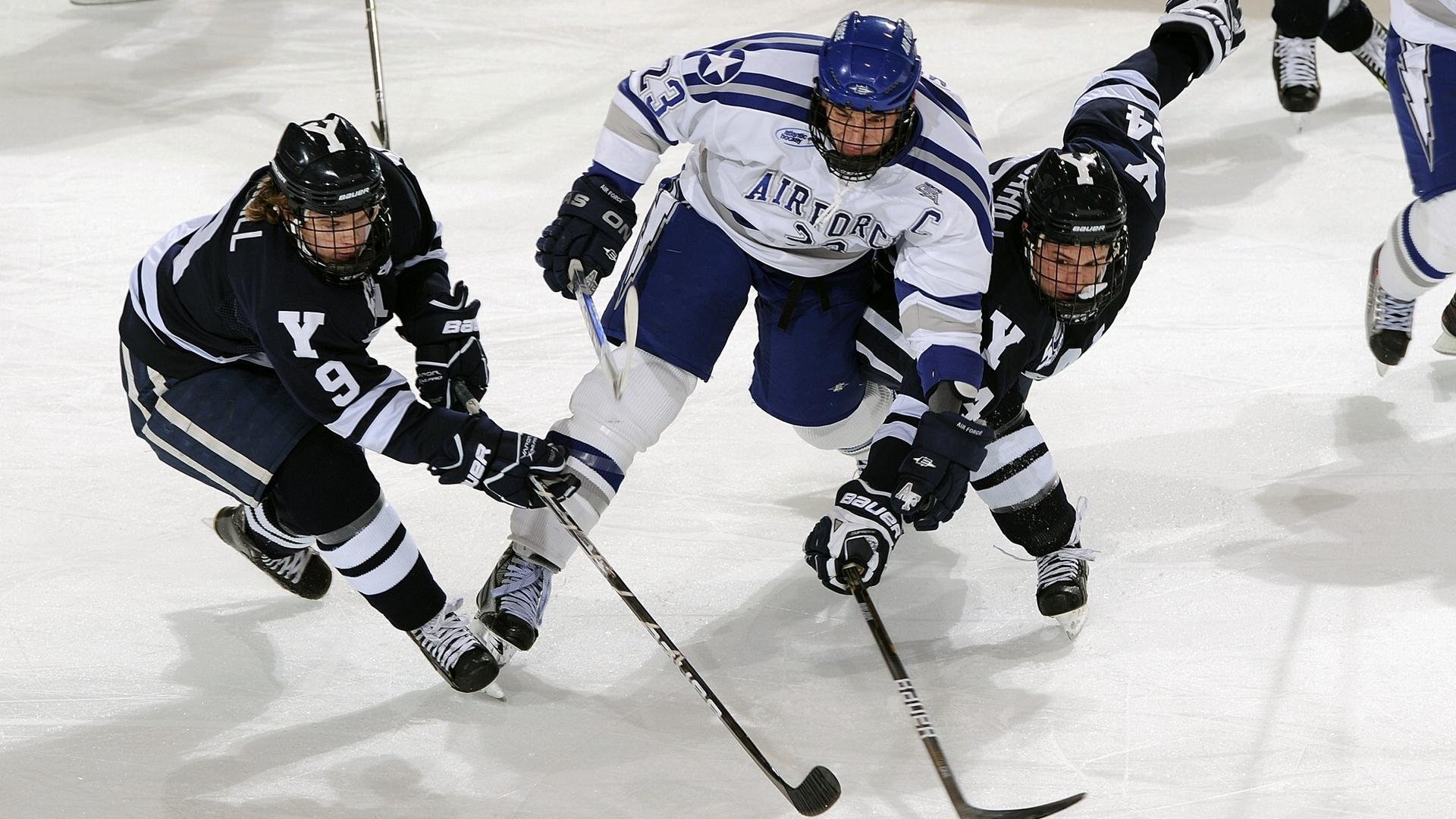 当曼城蓝席卷郁金香，莫德里奇用魔法点亮足球之夜